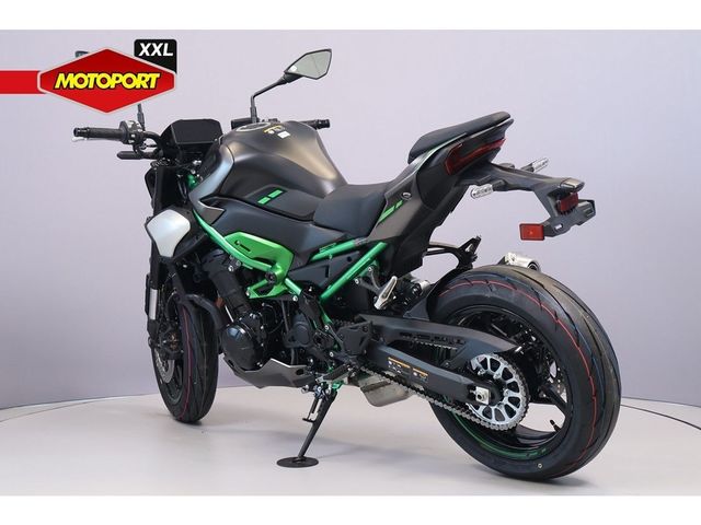 kawasaki - z900