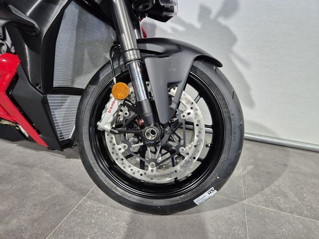 ducati - streetfighter-v4