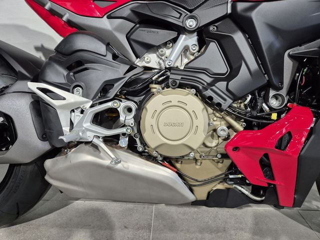 ducati - streetfighter-v4