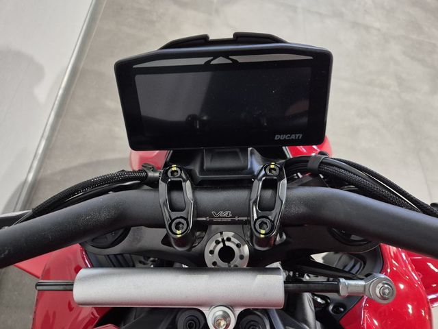 ducati - streetfighter-v4