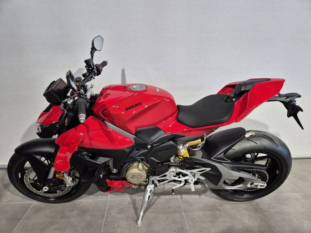 ducati - streetfighter-v4