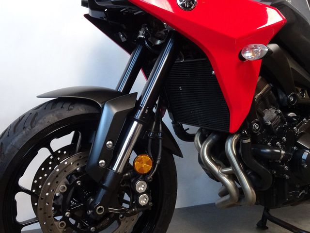 yamaha - tracer-900-abs