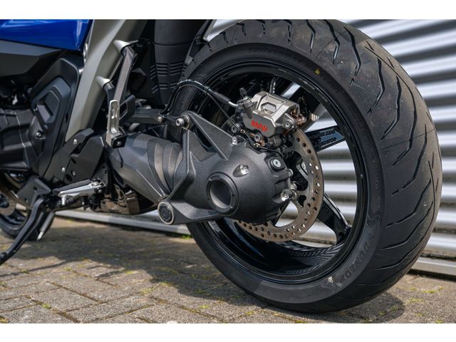 bmw - r-1300-r