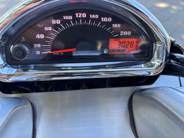 suzuki - new-intruder-m-800