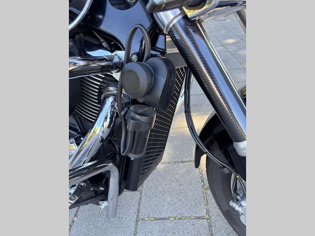 suzuki - new-intruder-m-800