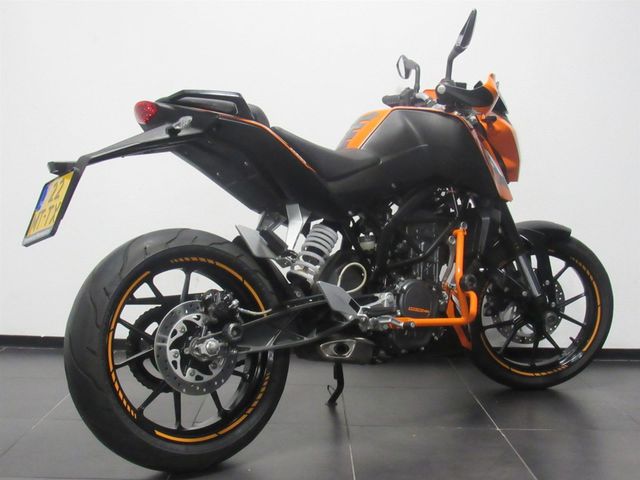ktm - 200-duke