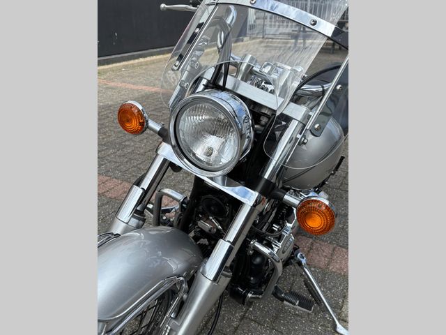 yamaha - xvs-650-dragstar