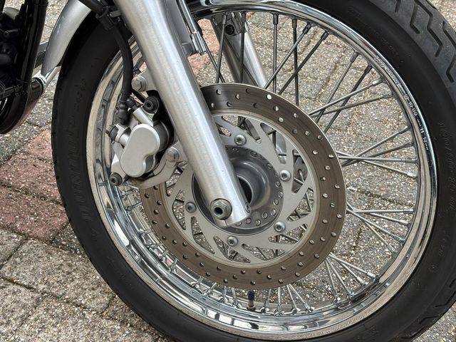 yamaha - xvs-650-dragstar