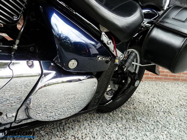 suzuki - vl-800-volusia