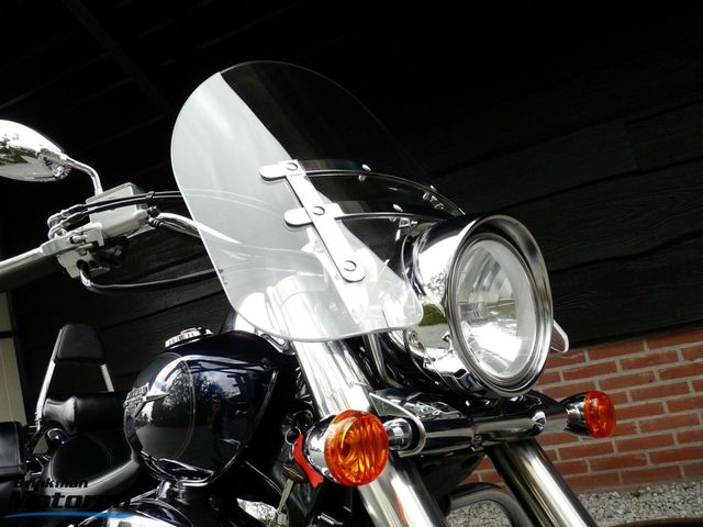 suzuki - vl-800-volusia