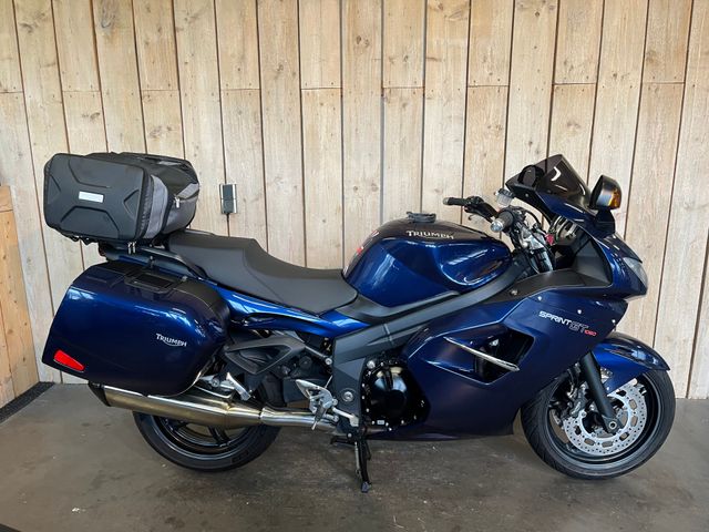 triumph - sprint-gt-abs