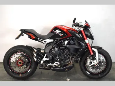MV AGUSTA BRUTALE 800 DRAGSTER RR – foto 3
