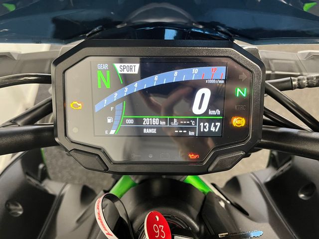 kawasaki - z900