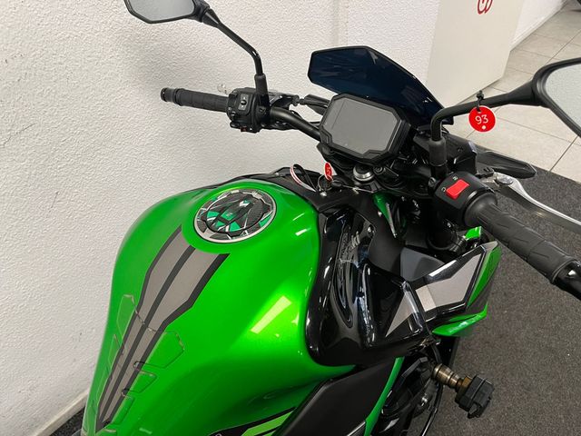 kawasaki - z900