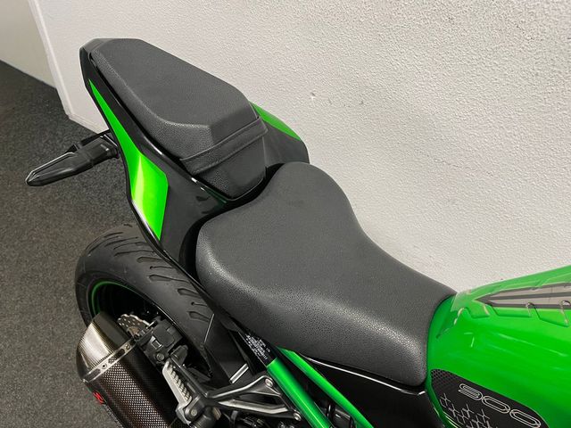 kawasaki - z900