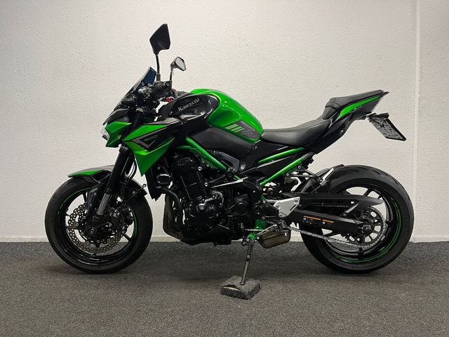 kawasaki - z900