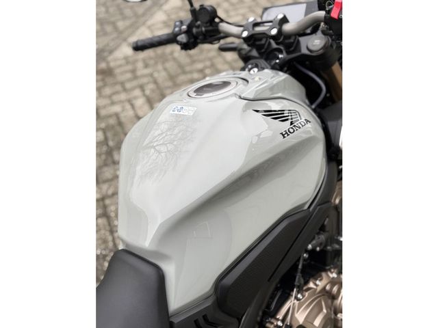 honda - cb-650-r-neo-sports-cafe