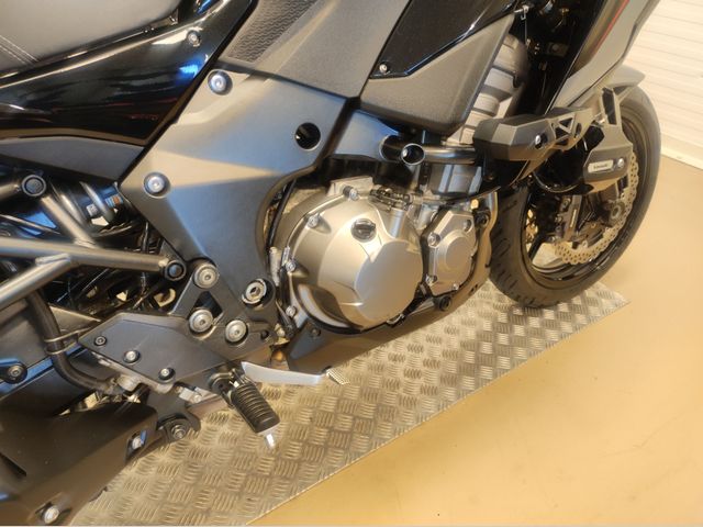 kawasaki - versys-1000-se-grand-tourer