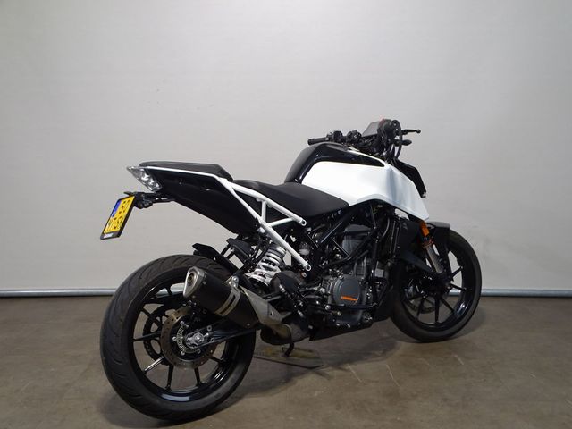 ktm - 390-duke-abs
