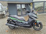 KAWASAKI J 300