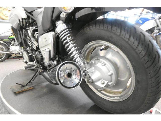 yamaha - vmx-1200-v-max