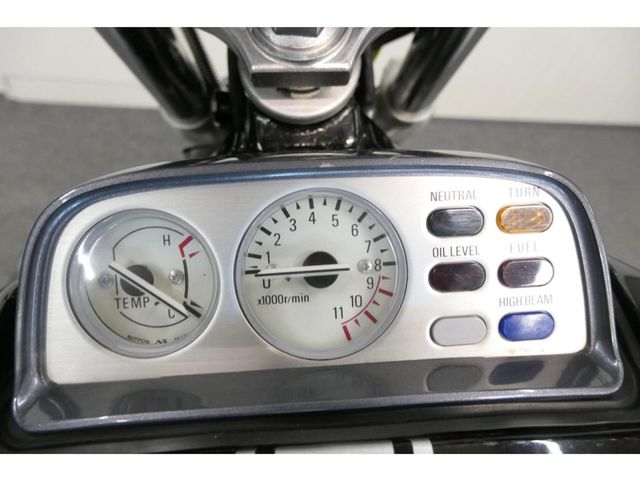 yamaha - vmx-1200-v-max