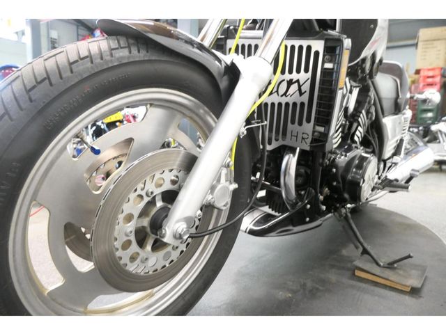 yamaha - vmx-1200-v-max
