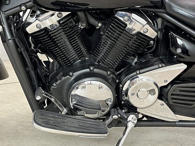 yamaha - xvs-1300-a-midnight-star