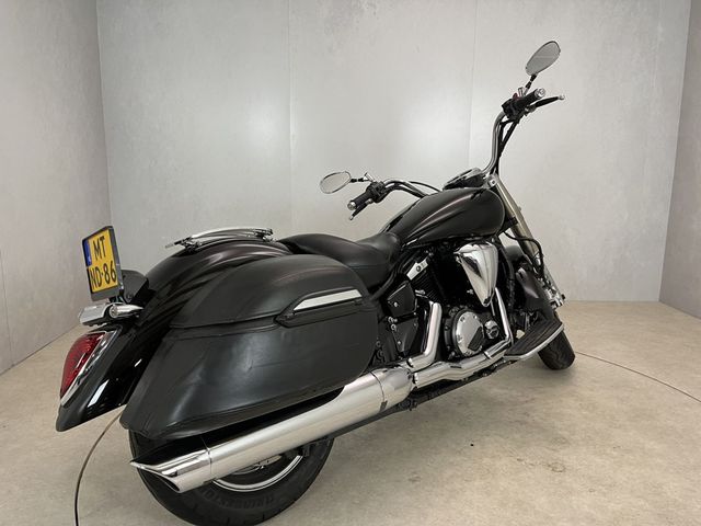 yamaha - xvs-1300-a-midnight-star