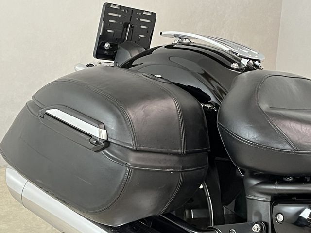 yamaha - xvs-1300-a-midnight-star