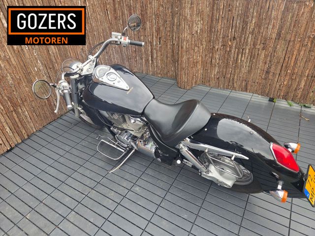 honda - vtx-1300