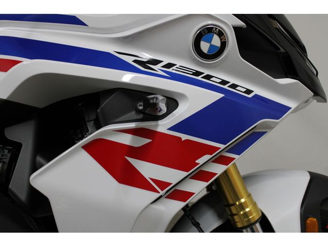 bmw - r-1300-rs