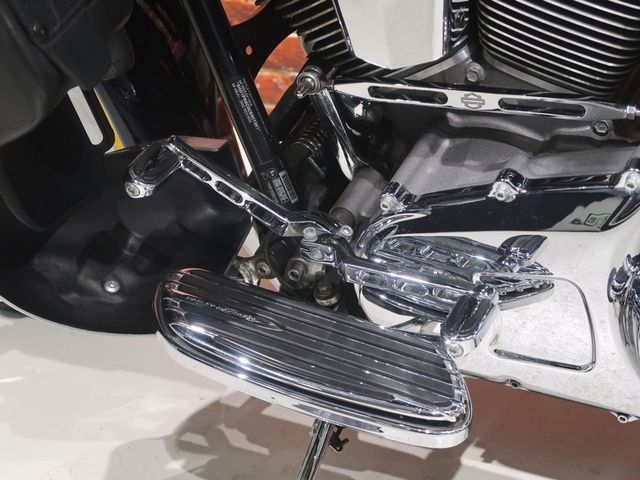 harley-davidson - electra-glide-ultra-screamin-eagle-cvo-flhtcuse