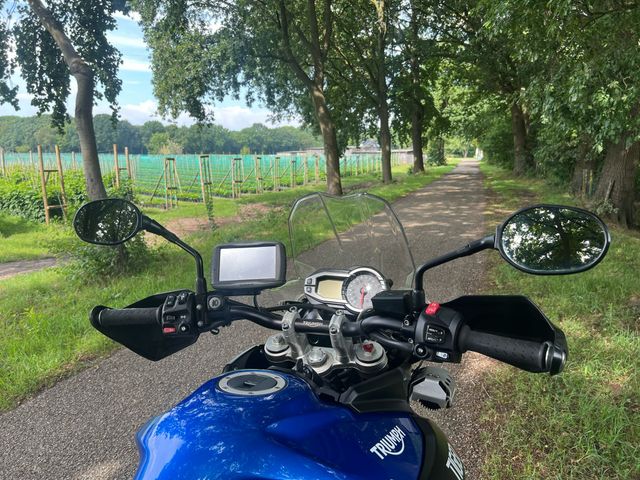 triumph - tiger-800-xcx
