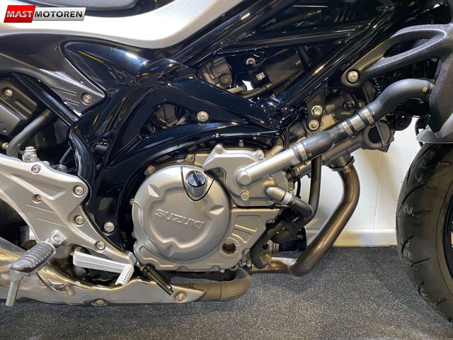 suzuki - sfv-650-gladius-abs