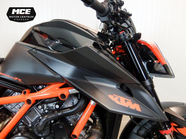 ktm - 1290-super-duke-r