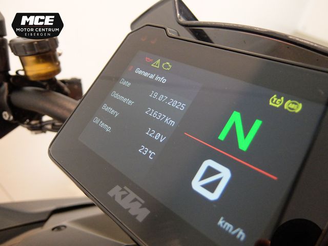 ktm - 1290-super-duke-r