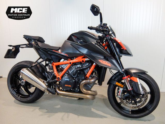 ktm - 1290-super-duke-r