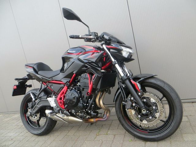 kawasaki - z650