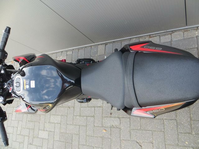 kawasaki - z650