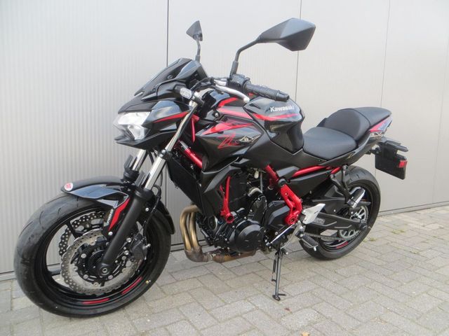 kawasaki - z650