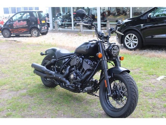 indian - chief-bobber-dark-horse
