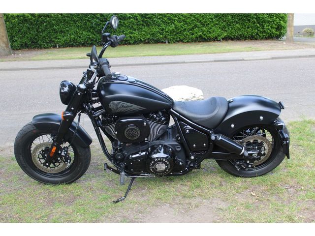 indian - chief-bobber-dark-horse