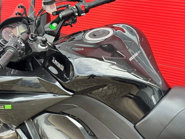 kawasaki - z-1000-sx-abs