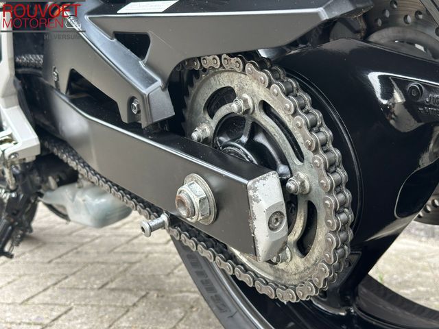 suzuki - gsr-750-a