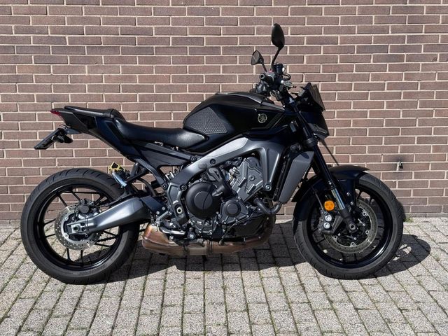 yamaha - mt-09-y-amt