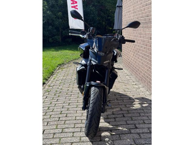 yamaha - mt-09-y-amt