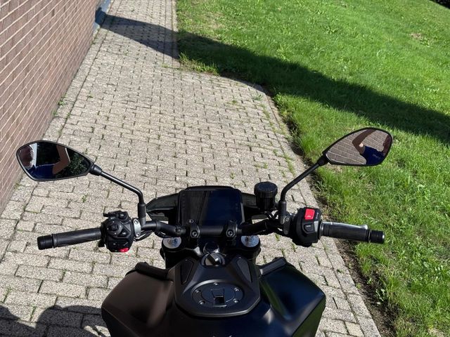 yamaha - mt-09-y-amt