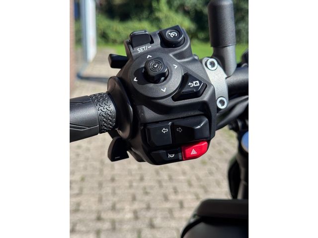 yamaha - mt-09-y-amt