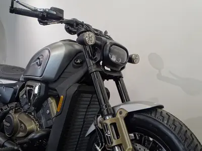 QJMOTOR SRV 600 V – foto 4